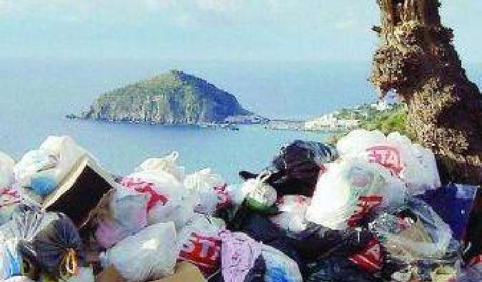 000553-NEWS_2543 Napoli: caos spazzatura