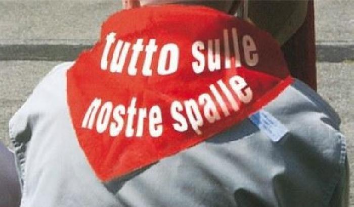 Il governo dà i numeri, ma la piazza è da applausi