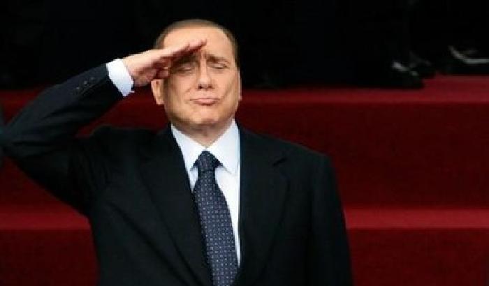 000875-NEWS_4211 Berlusconi ed il colpo di scena per salvare il governo