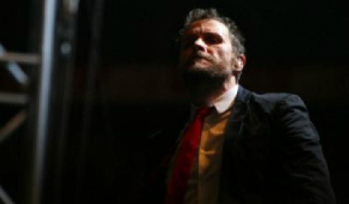 0013C4-NEWS_9959 Crolla il palco di Jovanotti: muore un operaio di 20 anni