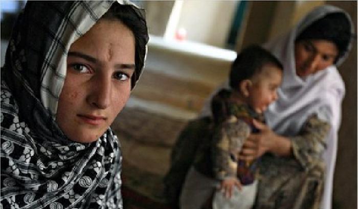 001A5F-NEWS_12974 Afghanistan, strangolata perché non partorisce un maschio