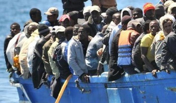 Dall'Italia in crisi fuggono anche i migranti irregolari