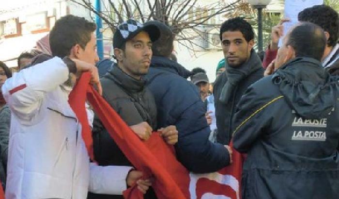 Tunisia, torna la censura