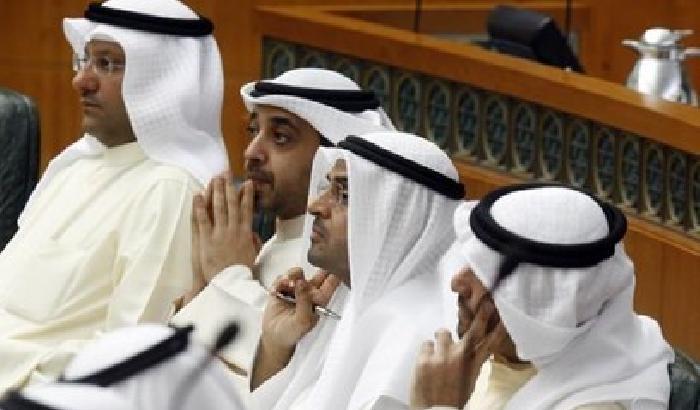 Dopo l'Egitto, il Kuwait: Parlamento disciolto