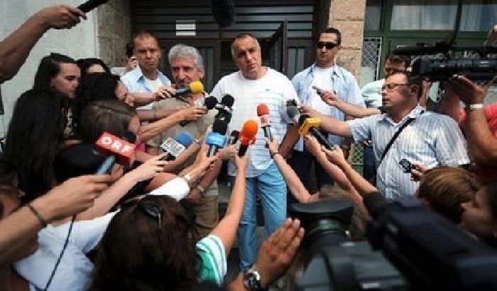 Servi bulgari: Boyko salva il pappagallo