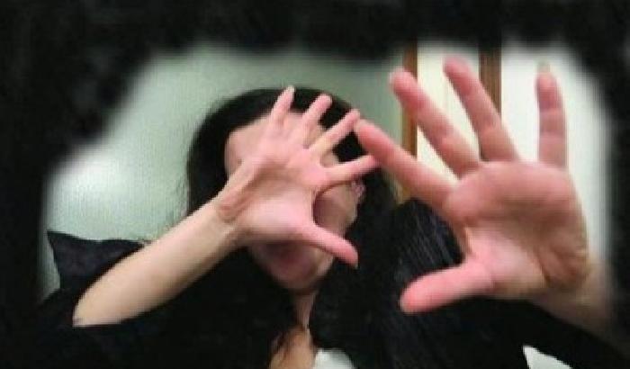 Stop stalking, un cellulare per lanciare l'allarme