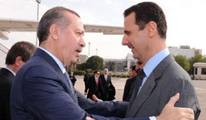 Turchia pronta ad invadere la Siria per bloccare il Pkk