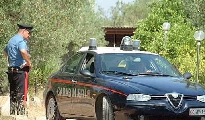 Viterbo: bastona le figlie minorenni, devono badare al gregge