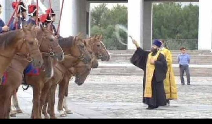 Cosacchi del terzo millennio verso Parigi