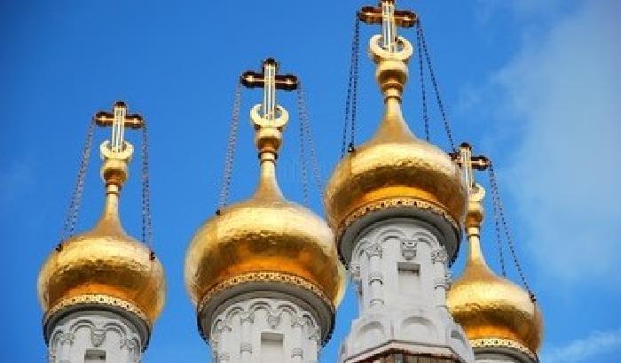 Russia: vandali con motosega abbattono quattro croci ortodosse