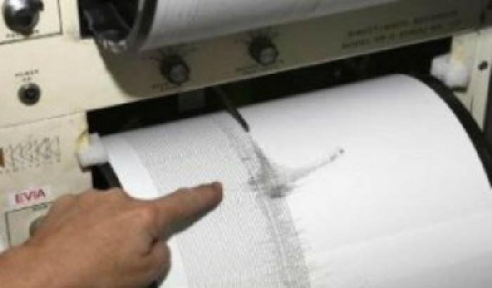 Terremoto nelle Filippine. Rientra l'allarme tsunami