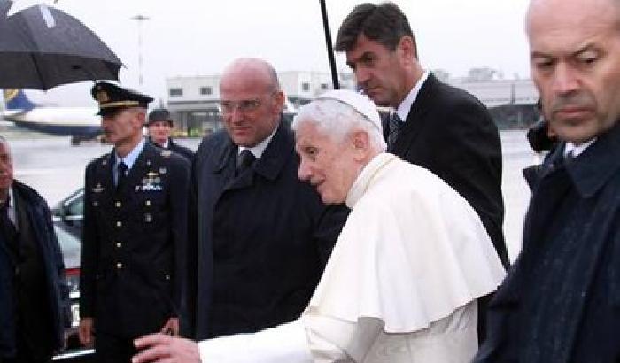 Il Papa: il fondamentalismo falsa la fede