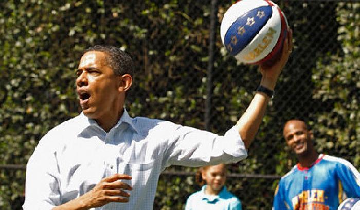 Election Day: Obama gioca a basket per scaramanzia
