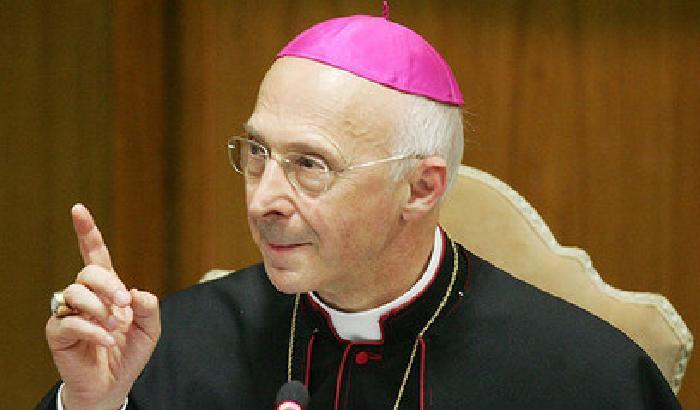 "Non buttare i sacrifici di un anno". Il cardinal Bagnasco scende in campo
