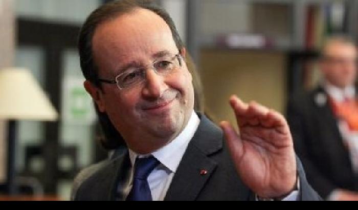 Hollande convoca il consiglio della Difesa su Mali e Somalia