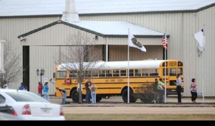 009931-NEWS_74140 Usa, spara all'autista e rapisce bambino