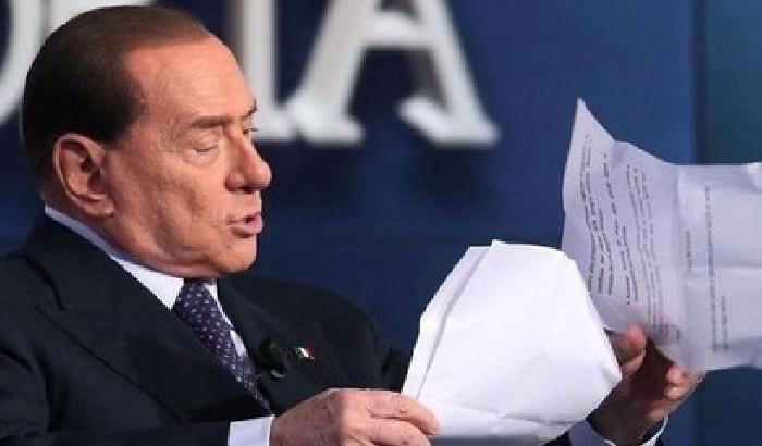009D5A-NEWS_76474 Berlusconi: allarme, c'è Grillo alle porte