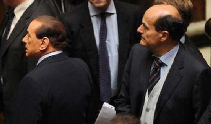 009E66-NEWS_77054 Coalizione Pd-Pdl? La rete inorridisce