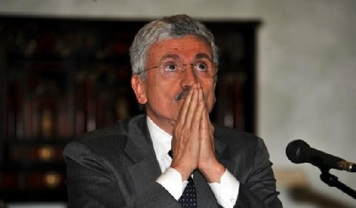 00A20C-NEWS_79115 Grillo: con D'Alema un Quirinale da inciuci