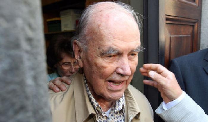 Priebke, per la Cassazione non è reato chiamarlo boia