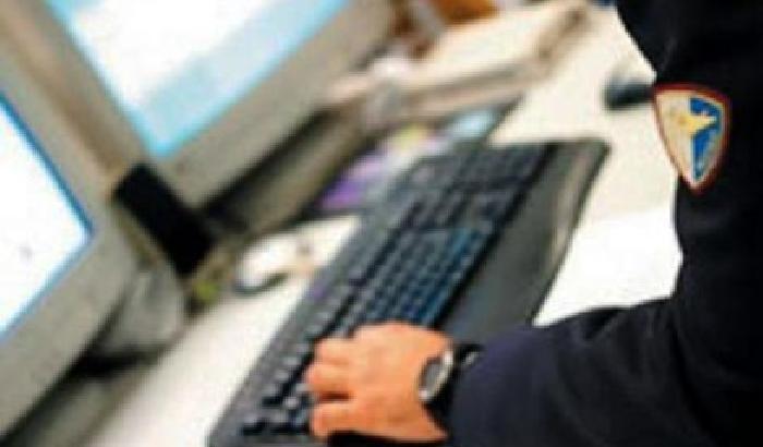 00A713-NEWS_81906 Oscurate pagine di una testata web aquilana