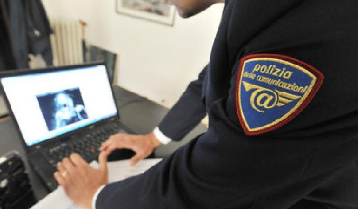 Pedopornografia: aveva 1400 file su pc, arrestato