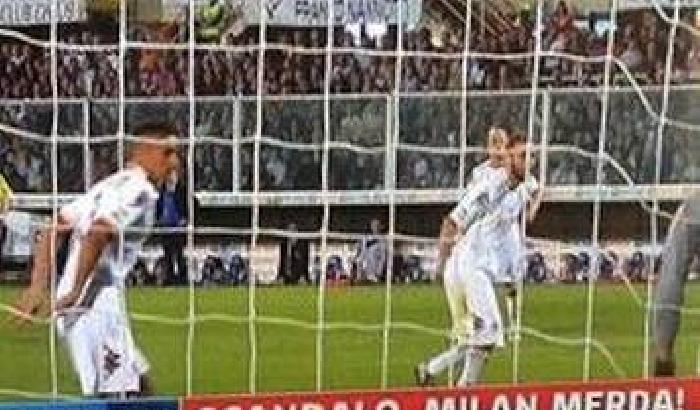 Gaffe a Sky Sport 24: va in onda il titolo Scandalo, Milan merda