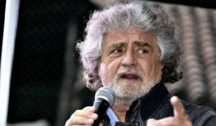 00AB9B-NEWS_84331 Grillo minaccia: sarà guerra all'ultimo sangue