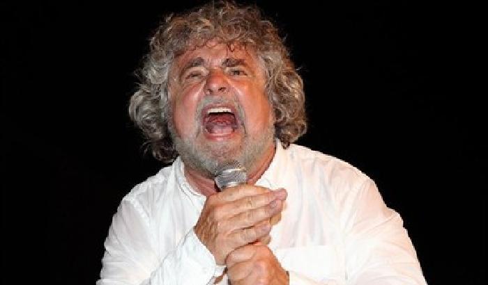 00ACF0-NEWS_85021 Grillo: noi stiamo tenendo in piedi la democrazia