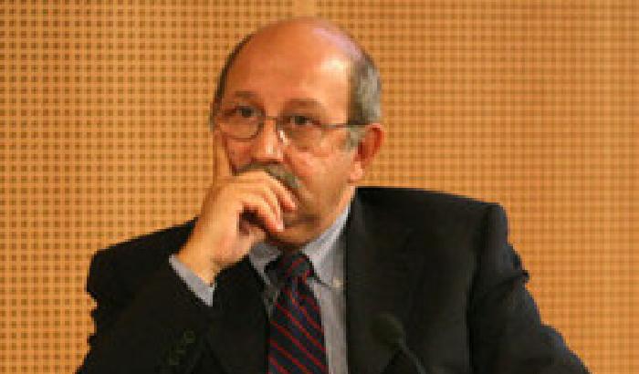 00AE33-NEWS_85682 Il M5s contro Battista del Corsera: solo scontrini?