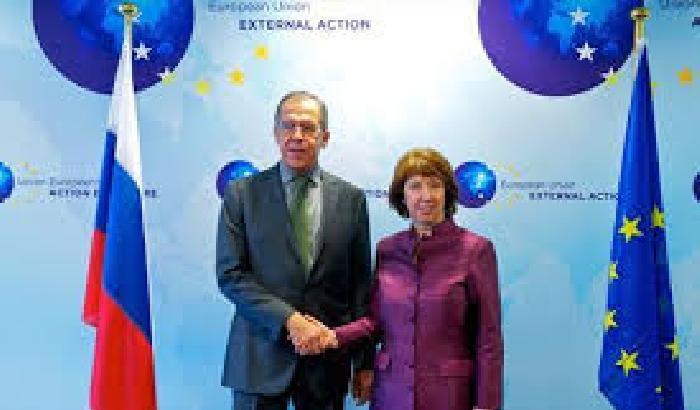 Mosca boccia fine embargo Ue sulle armi all'opposizione siriana