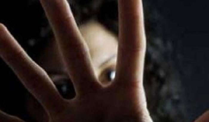 00B276-NEWS_88043 Tenta di violentare una 16enne: arrestato un autista di bus