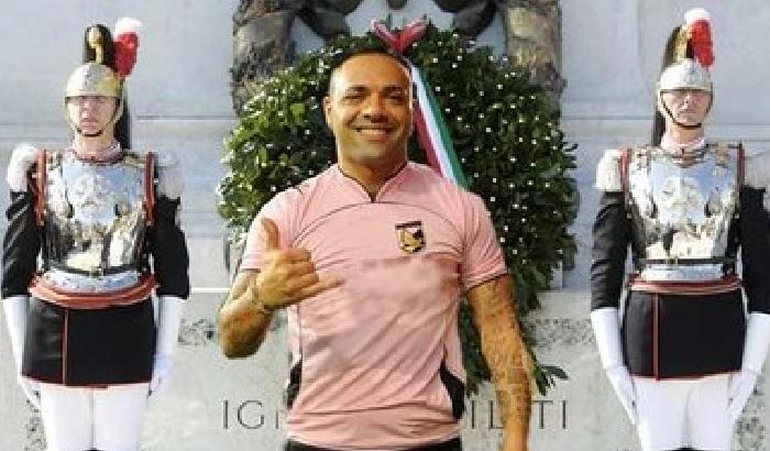 00B3CB-NEWS_88799 Grillo: se Berlusconi va da Napolitano, perché Miccoli no?