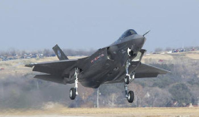 00B4D5-NEWS_89401 Gli F35 non si toccano: blitz di Napolitano