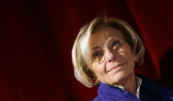 Emma Bonino contro l'ambasciatore: comportamento grave