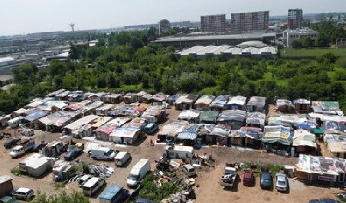 00BCDA-NEWS_94292 I rom scrivono a Marino: siamo romani, basta con i campi nomadi