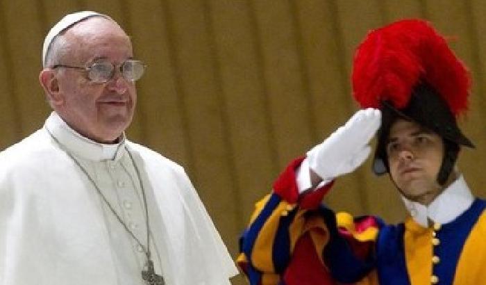 00BD3D-NEWS_94489 Papa Francesco twitta il suo no alla guerra in Siria