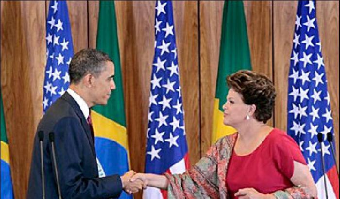 00BDC8-NEWS_94783 Rousseff spiata: congelata la visita negli Stati Uniti