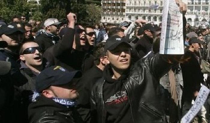 Alba Dorata terrorizza la Grecia