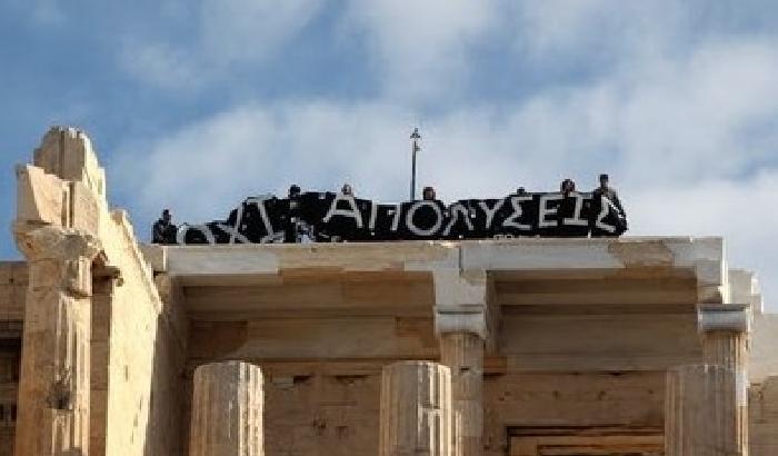 Grecia: i servizi segreti ascoltavano Alba Dorata prima degli omicidi
