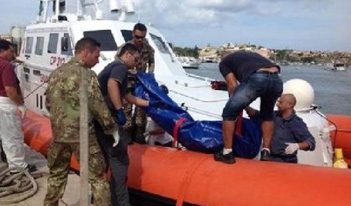 Orrore a Lampedusa: si temono oltre 300 morti