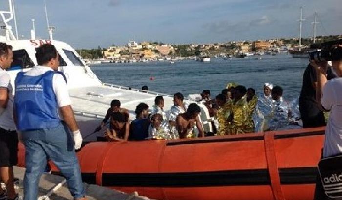 00C22F-NEWS_97502 Le foto della strage di Lampedusa