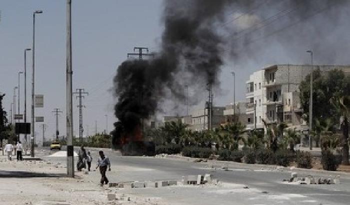 In Siria dilaga la fame: gli imam dicono sì alla carne di cane e gatto