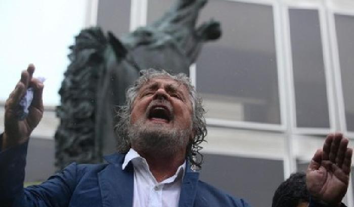 Grillo: impeachment per Napolitano