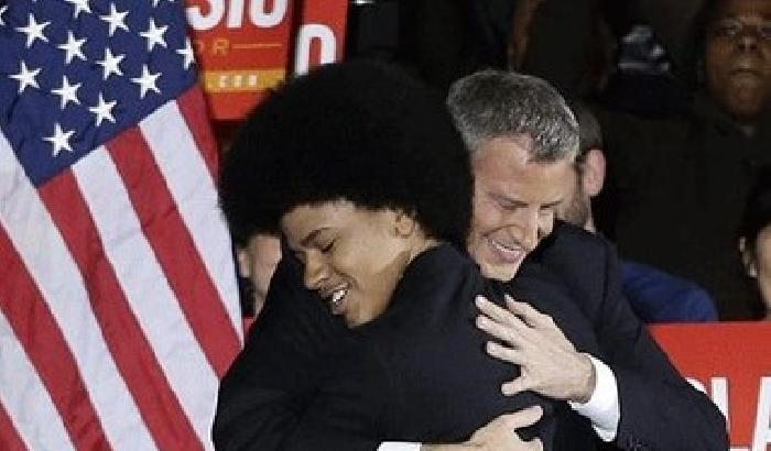 00C72C-NEWS_100510 La rivoluzione della famiglia De Blasio: i capelli afro? Una dichiarazione politica