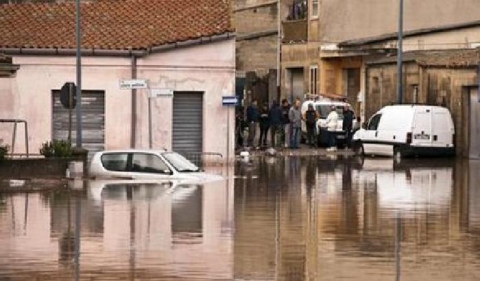 Voi del partito del cemento siete i veri barbari del Paese