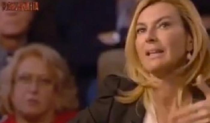 00C9FF-NEWS_102010 Pulpito Biancofiore: "Le donne si gettano ai piedi dei potenti"