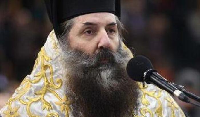 Contro le nozze gay: vescovo greco minaccia di scomunicare i deputati