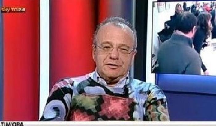 00CC0A-NEWS_103168 Primarie: maglione multicolor per Rotondi e Twitter impazzisce