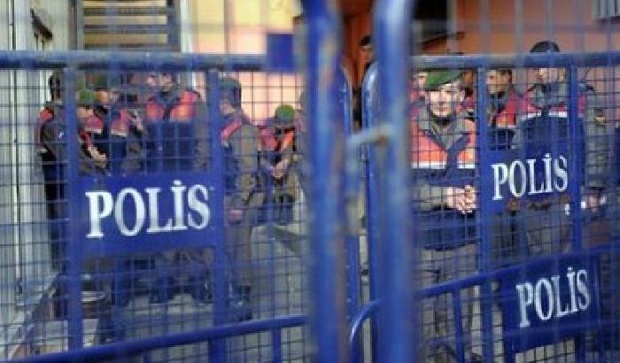 Cronisti in carcere: maglia nera alla Turchia